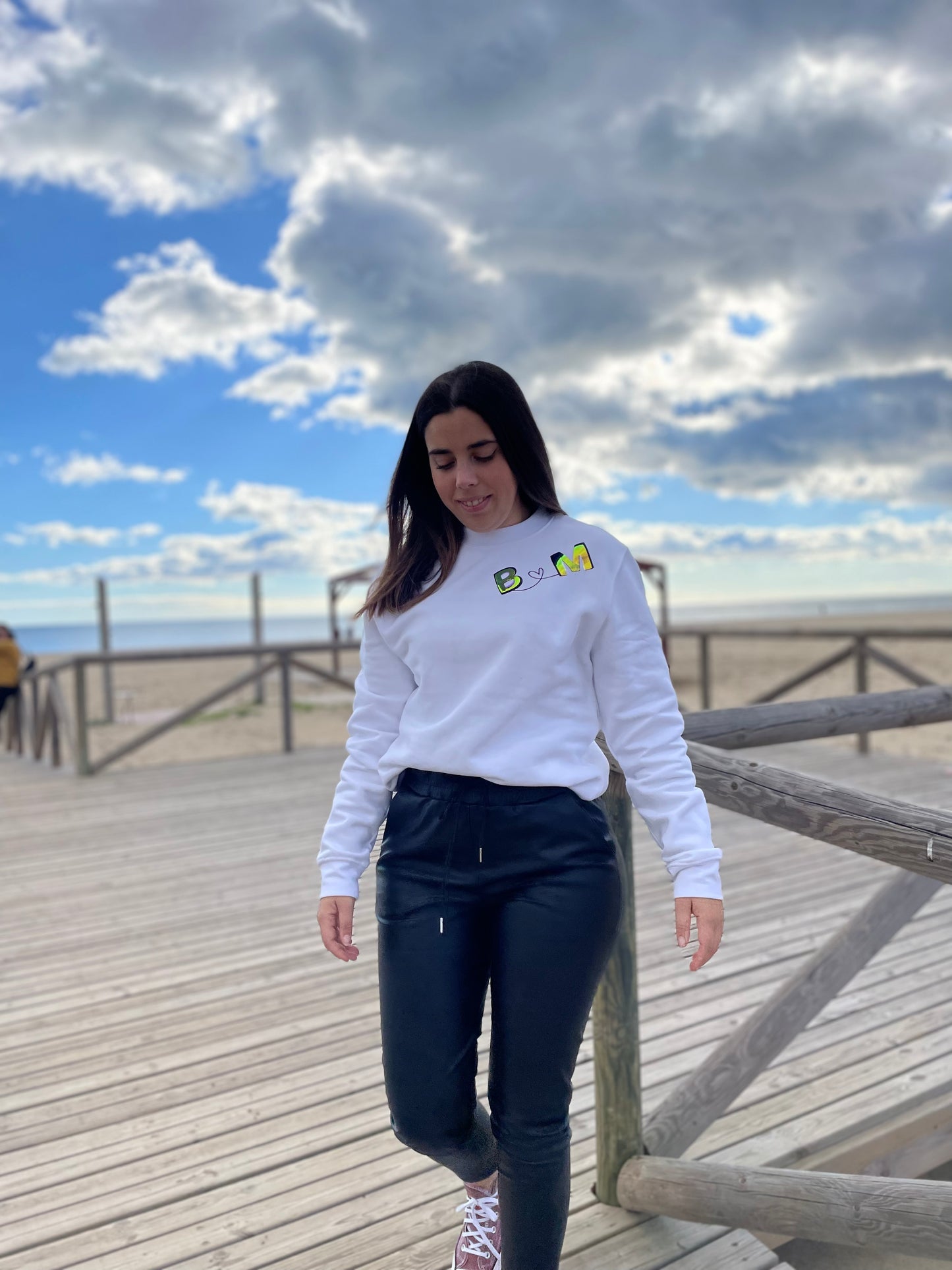 SUDADERA INICIALES ESPEJO