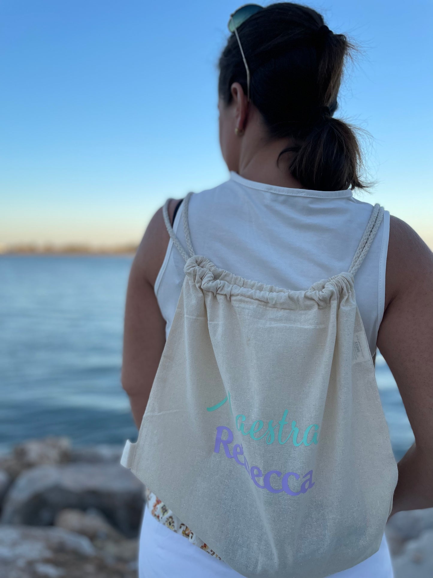 KIT MOCHILA Y NECESER MAESTRA