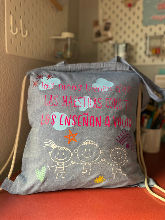 BOLSO MOCHILA  “LOS NIÑOS TIENEN ALAS”